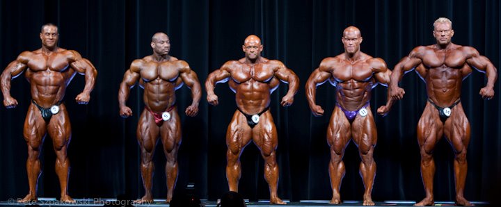 bodybuilders on stage